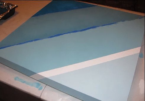 Boyalar kuruyana kadar kesinlikle bantlara dokunmayın.