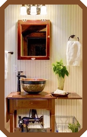 Eski dikiş makinası tezgahlarının geri dönüşümü, modern ev dekorasyonu için mükemmeldir 