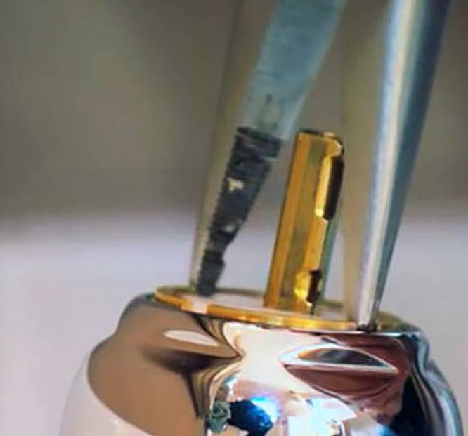 Ayar halkası gevşekse, kargaburun pense ile sıkın ve su kaynağını tekrar açtıktan sonra musluğu test edin.