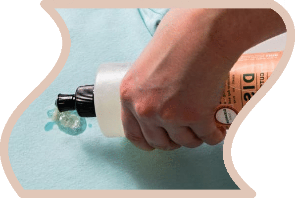 4. Lekeyi bulaşık deterjanı ile temizleyin.